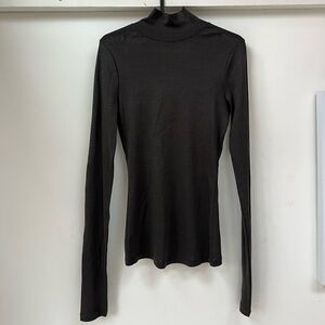 Lemaire Long-Sleeve Mock Neck Top size xs
